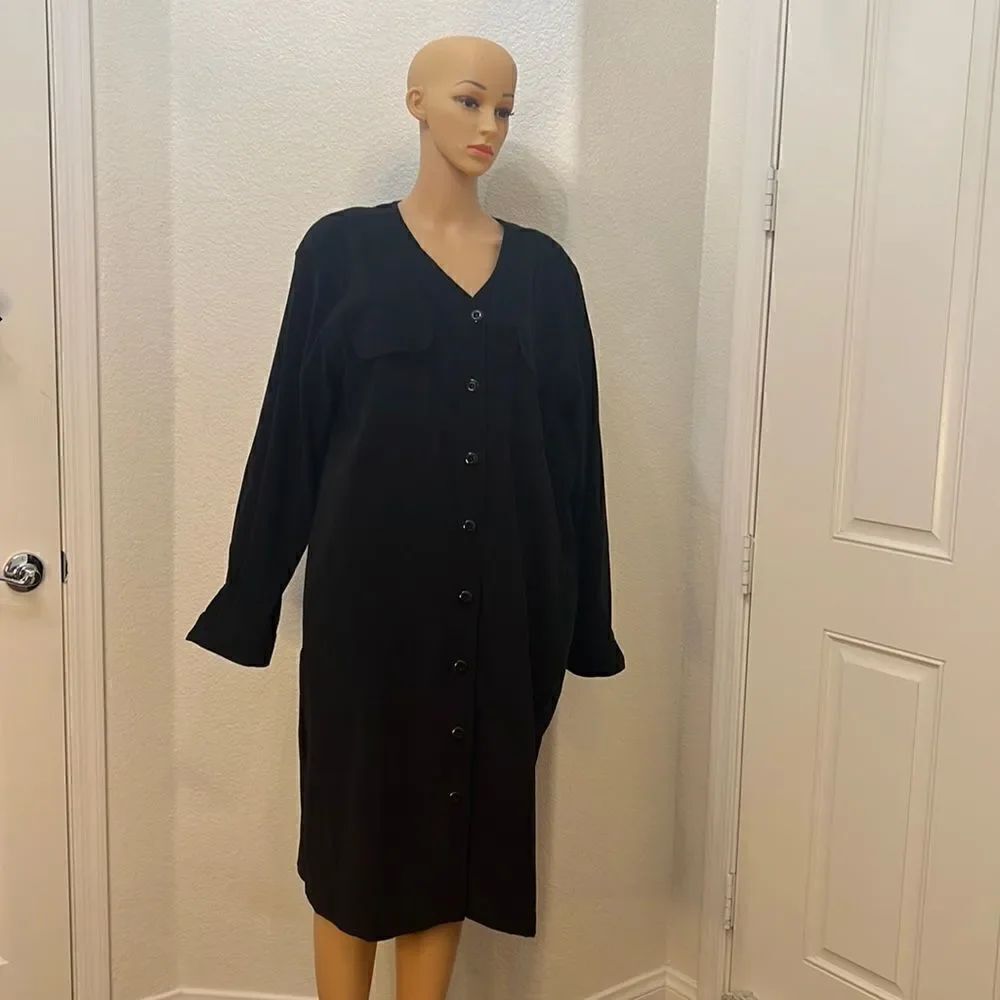 Tess Dress Sz 18W Black V Neck Button Front Long Sleeve 4 Pockets Midi